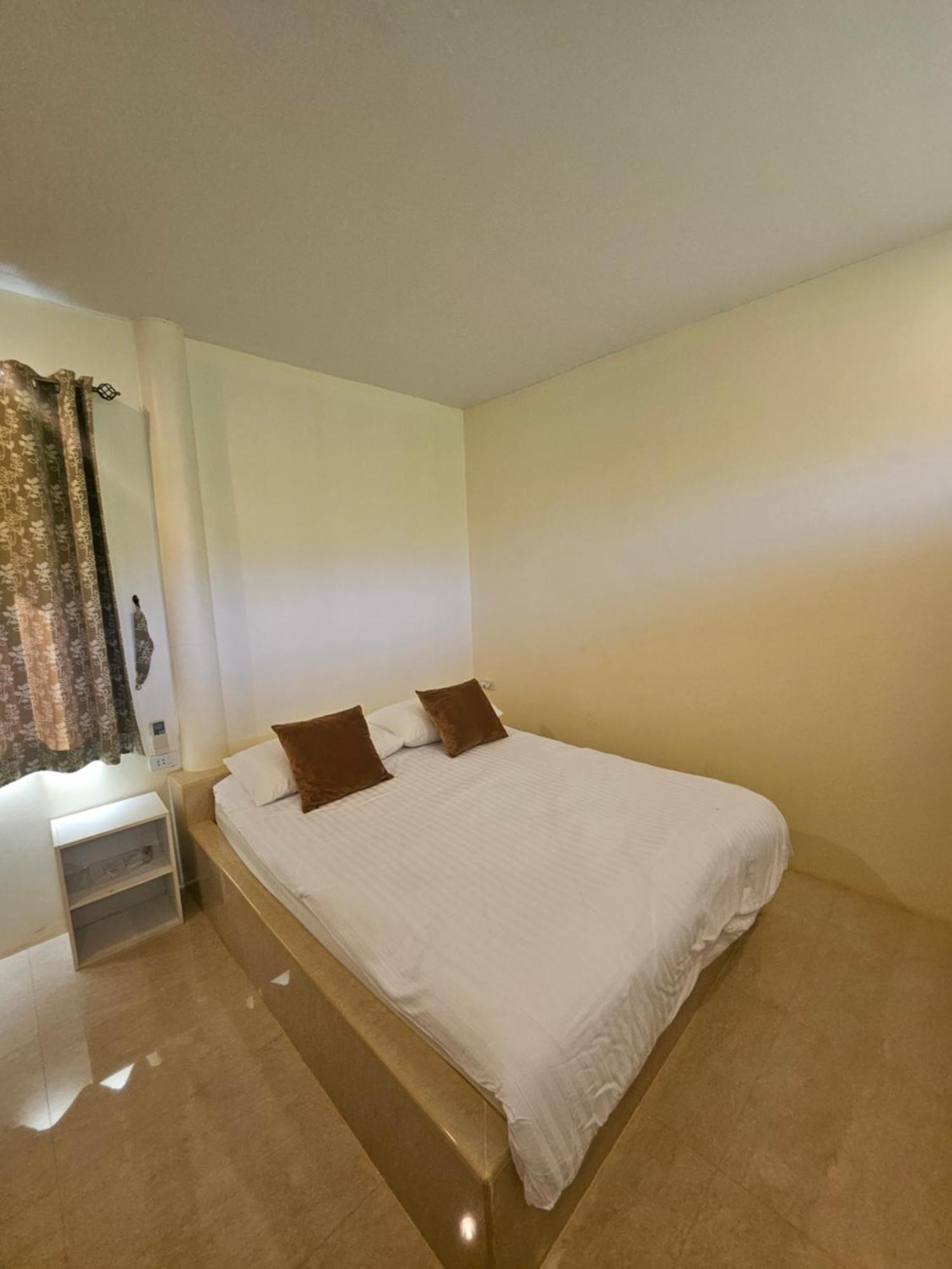 Khaoyaitriplefive Bed & Breakfast Ban Thung Sawang Exterior photo